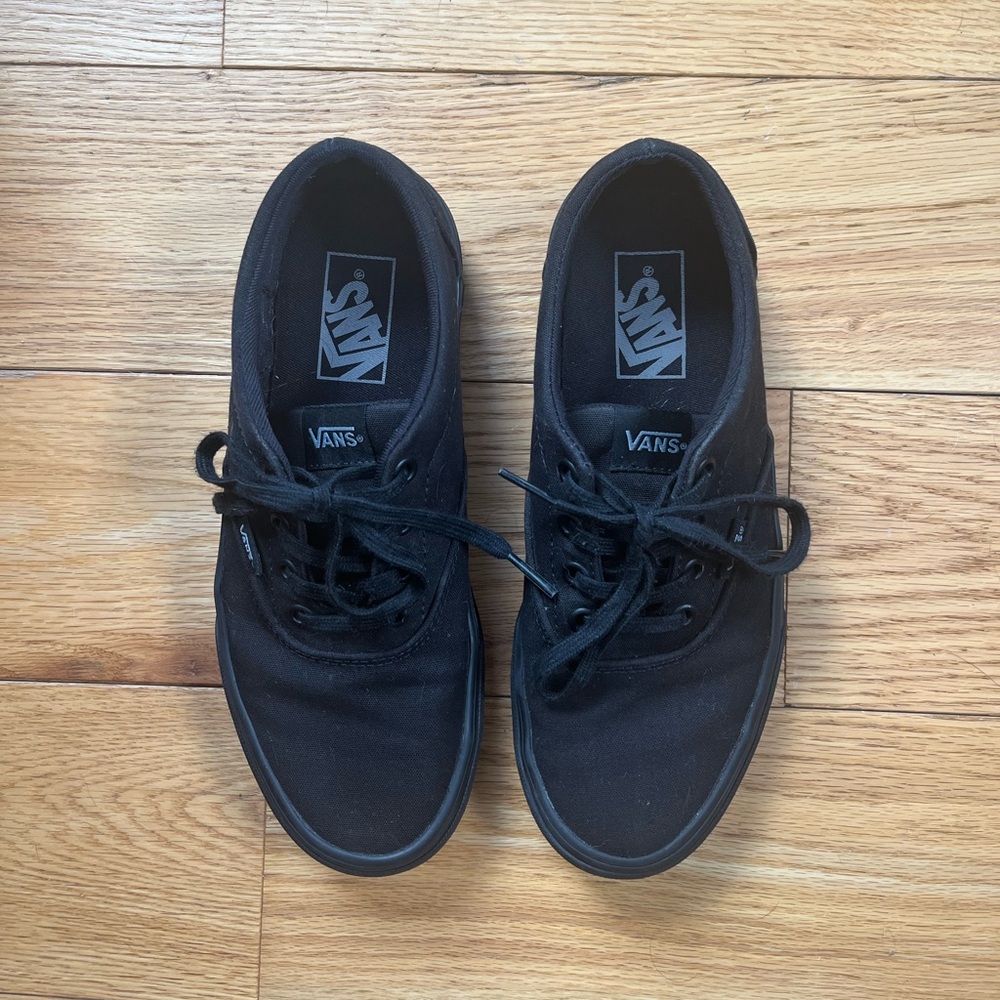 Vans Doheny Black on Black Low Rise Lace Up Sneakers